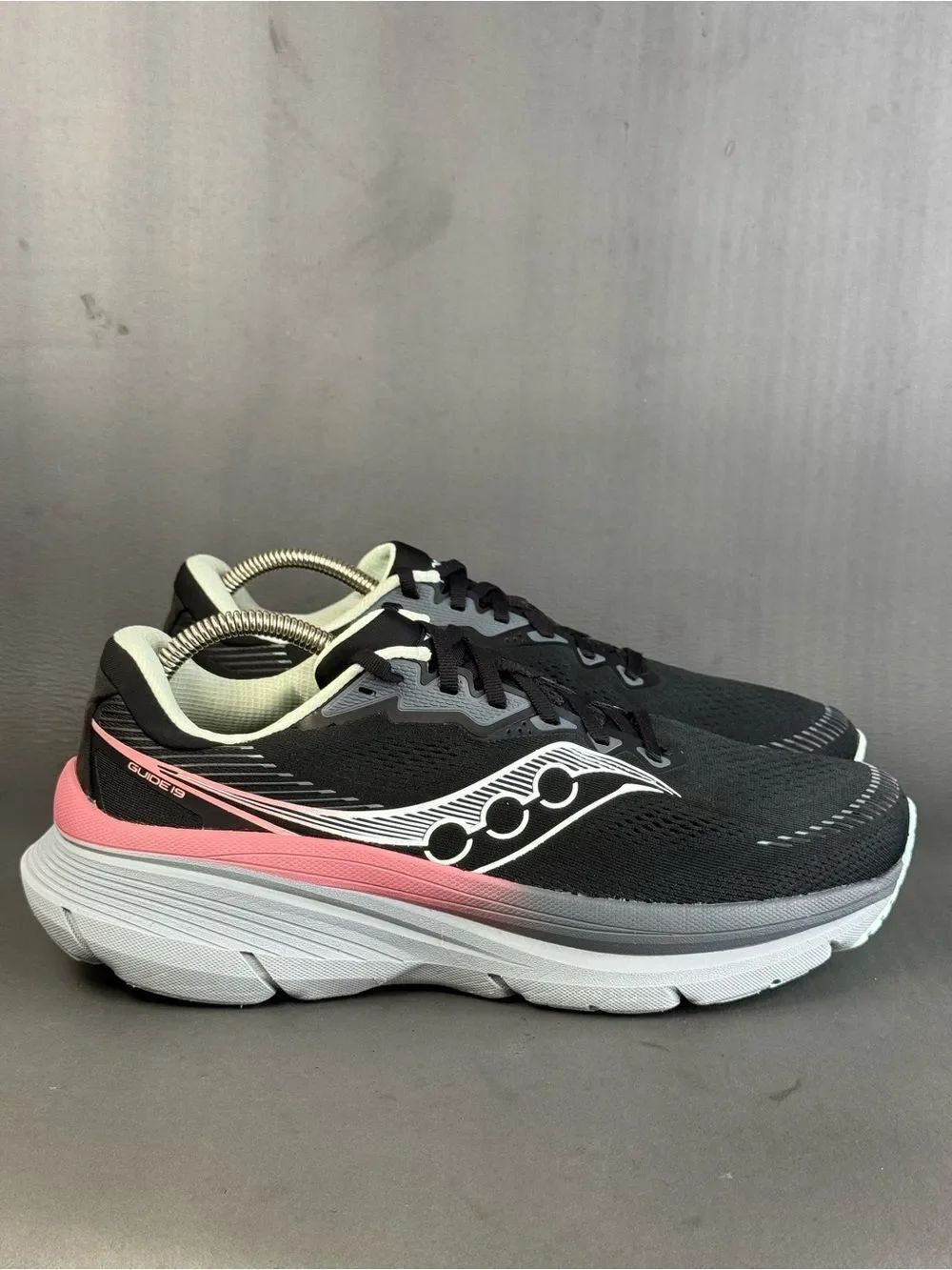 Saucony Women's Guide 19 running athletic sneaker shoes size 11